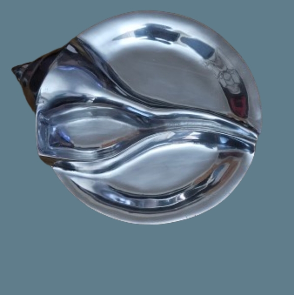 *Mariposa Vtg Retired Conch Shell Chip N Dip Handcrafted Aluminum - Picture 2 of 6